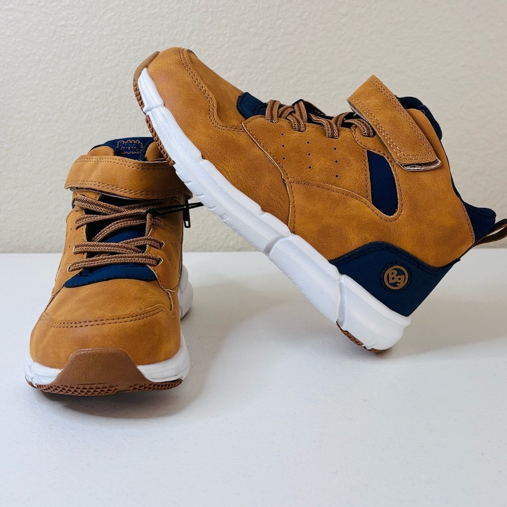 SOLD-Bubblegum Tan and Blue Kids Sneakers